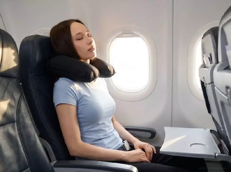 Надувная подушка под шею в чехле Sleep, черная